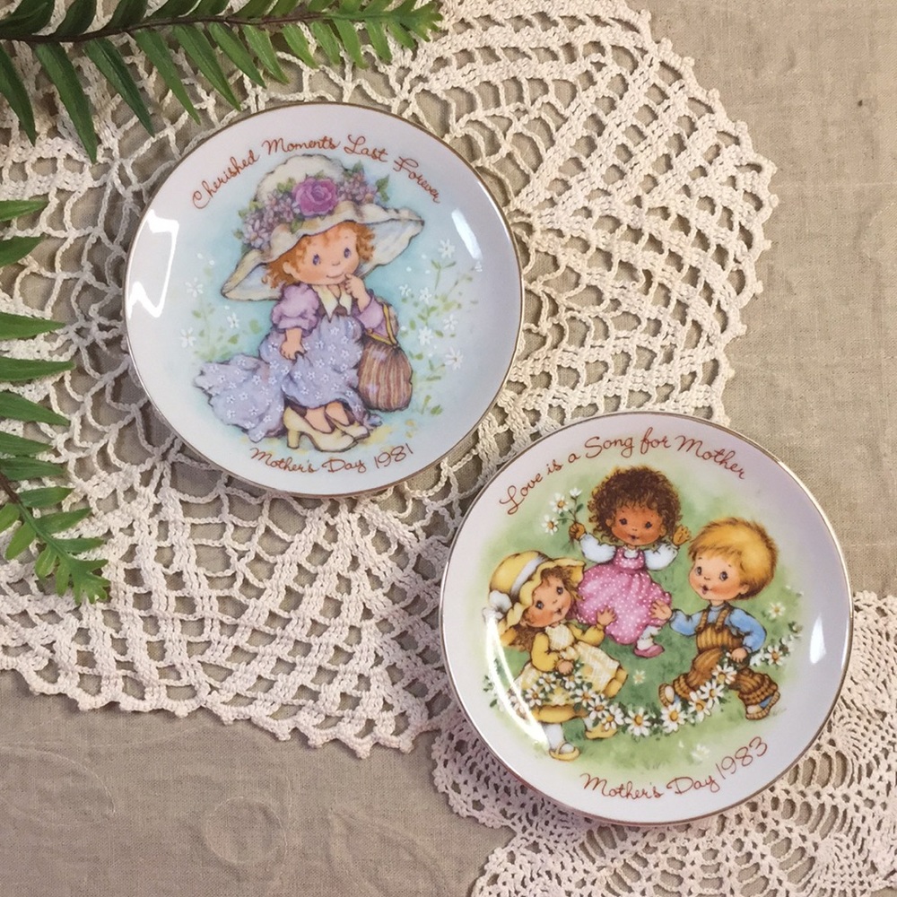 Vintage Mother’s Day Plates Avon 80s